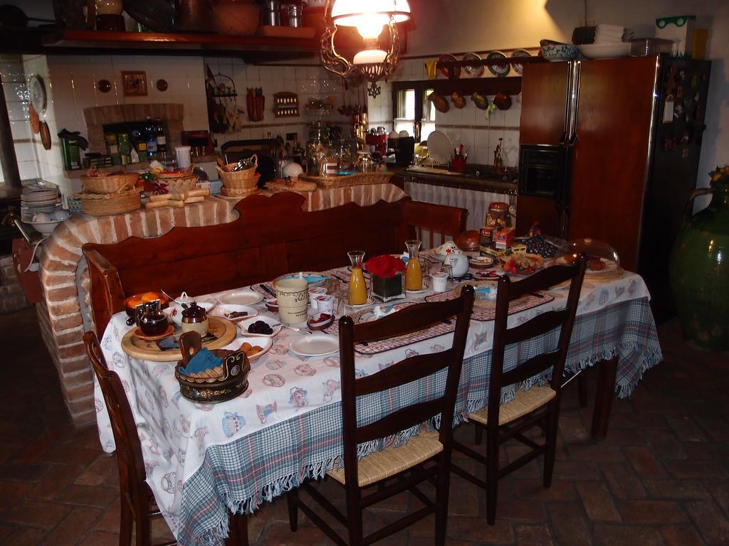 B&B Casa Medievale Del Mugnaio Strassoldo Номер фото